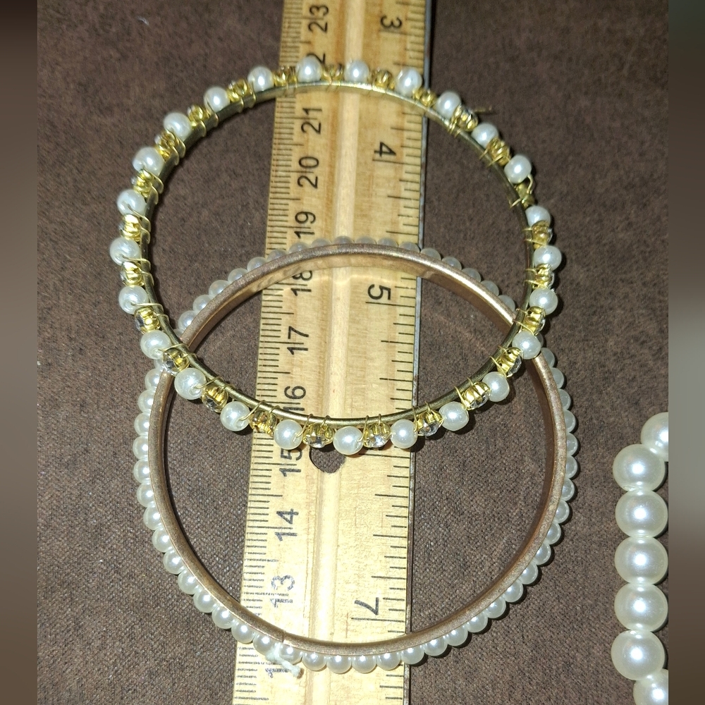 Lot Faux Pearl Bracelets Wrap, Stretch, Thin Bangle Fashion Bundle - Picture 5 of 6
